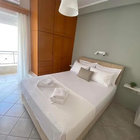 Seaside Apartment In Glyfada-Trizonia Glyfada  Exterior photo