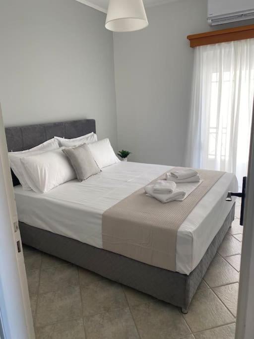 Apartment Seaside In Glyfada-trizonia *
