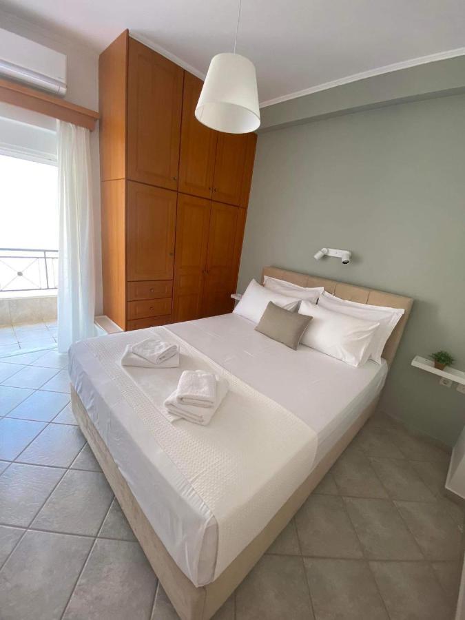 Seaside In Glyfada-trizonia Apartment Glyfada (Phocis)